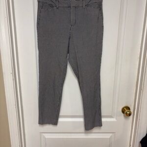 Old Navy Black and White High Rise Pixie Pants